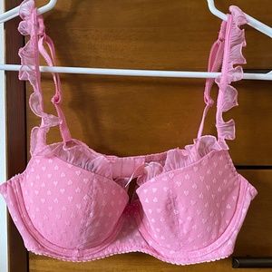 NWT Victoria’s Secret Angels Pink Ruffle Bra 34B